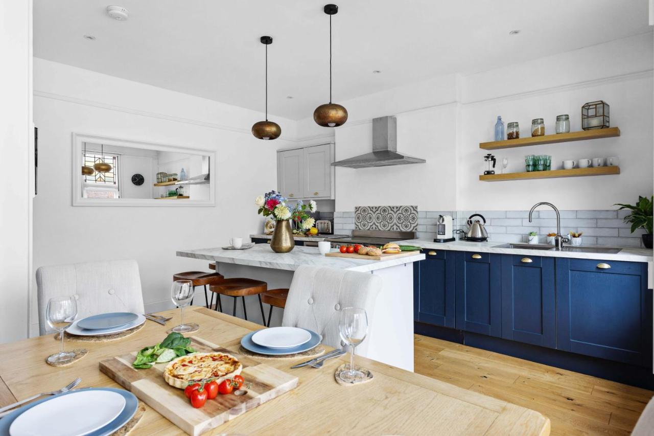 Flat 2 Fairfax Place - Modern Stylish Flat With Plenty Of Charm In Central ダートマス エクステリア 写真