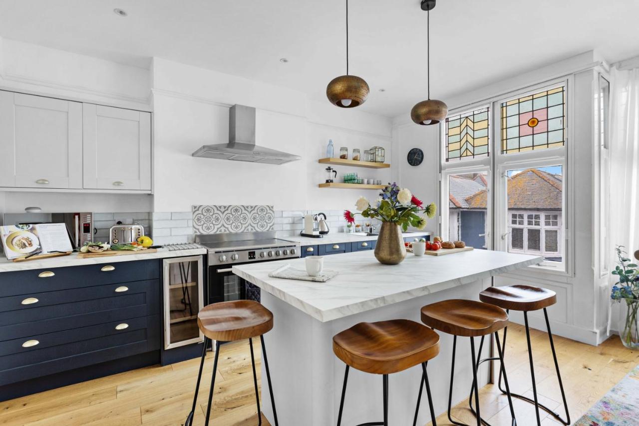 Flat 2 Fairfax Place - Modern Stylish Flat With Plenty Of Charm In Central ダートマス エクステリア 写真
