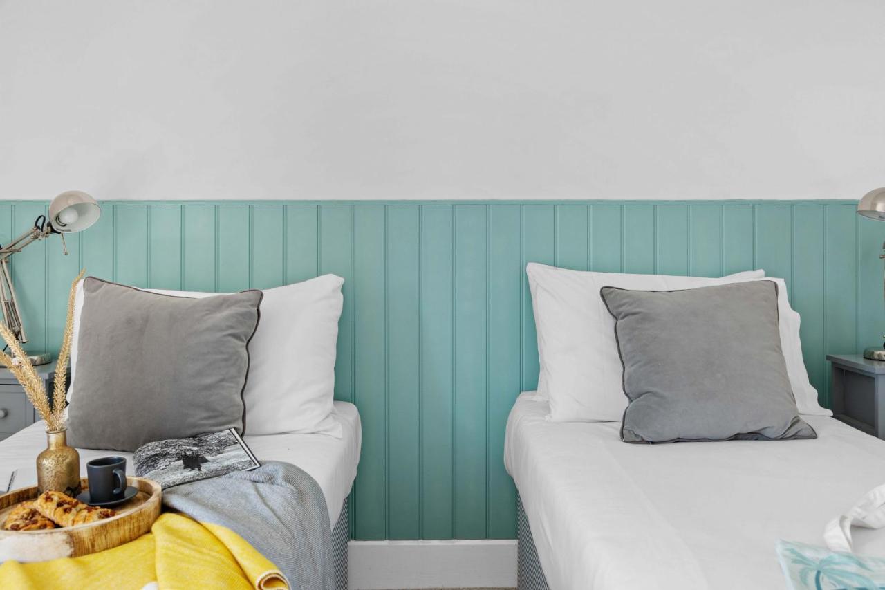 Flat 2 Fairfax Place - Modern Stylish Flat With Plenty Of Charm In Central ダートマス エクステリア 写真